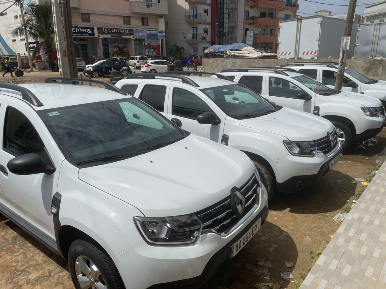 Rangée de Dacia Duster in'Cab VTC